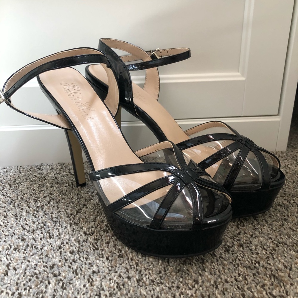 HELENS HART PAGEANT HEELS